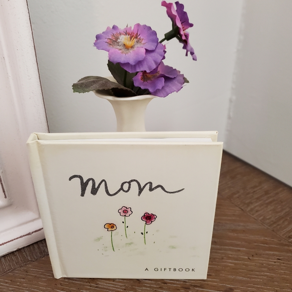 Mom Gift Book by Helen Exley New